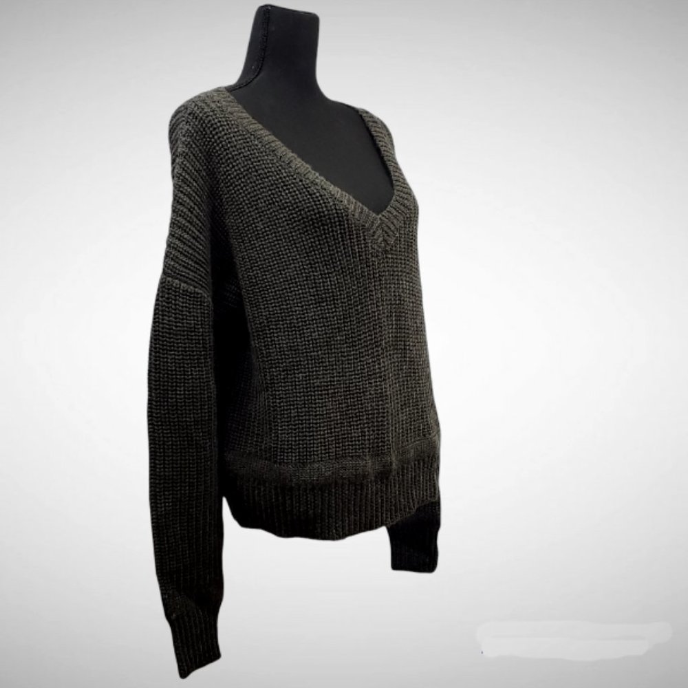 LOVE PINK FORENZA CHUNKY KNIT V-NECK SWEATER Victoria's Secret No Tags or Labels - Picture 6 of 6